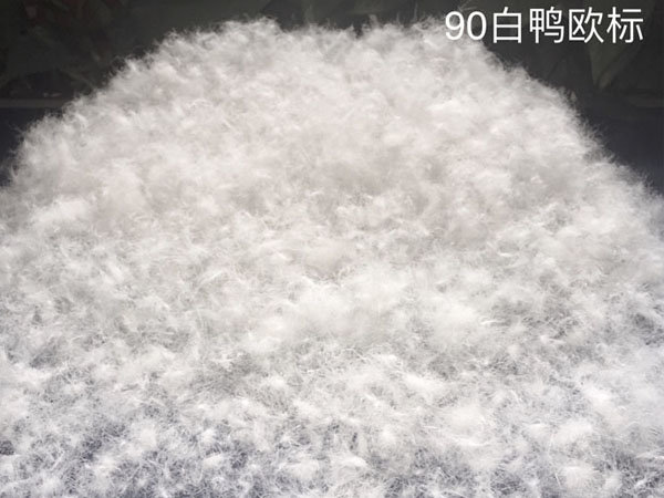 羽絨服廠家：羽絨服怎么洗最好？可以用洗衣機(jī)洗嗎？