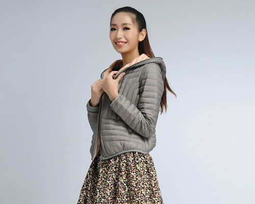 女裝時(shí)尚羽絨服（輕薄百搭）
