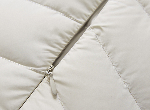 立領(lǐng)保暖修身款羽絨服定制生產(chǎn)廠家