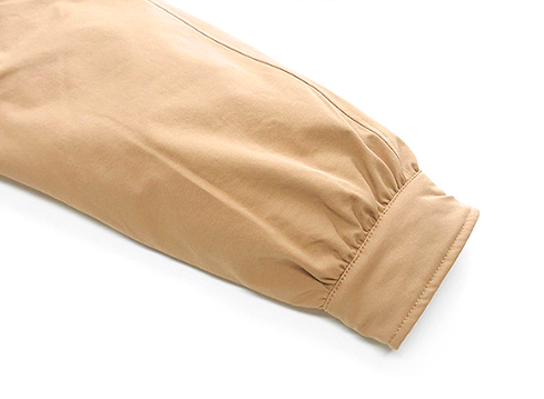 專業(yè)定制廠家生產(chǎn)女裝毛領(lǐng)棉服