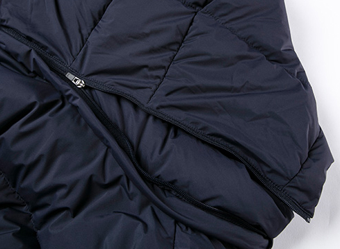 長款羽絨服廠家定制生產(chǎn)白鴨絨羽絨服