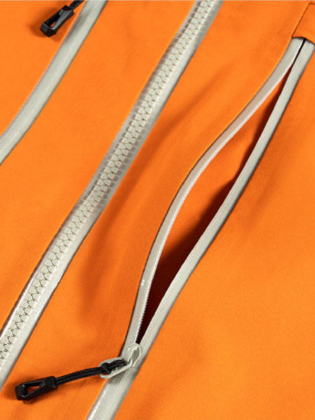 男女款硬殼防水壓膠沖鋒衣定制加工