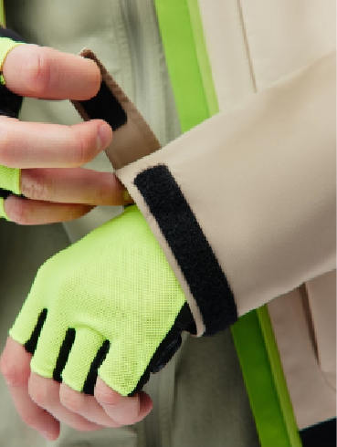 高端硬殼防水壓膠沖鋒衣貼牌代工 高端硬殼防水壓膠沖鋒衣貼牌代工